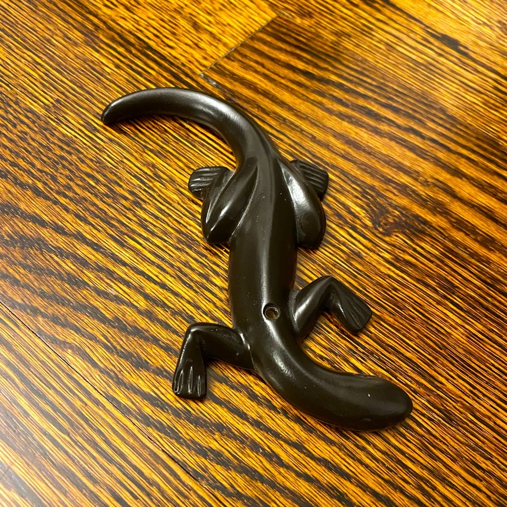 Stone Black Lizard Incense Holder